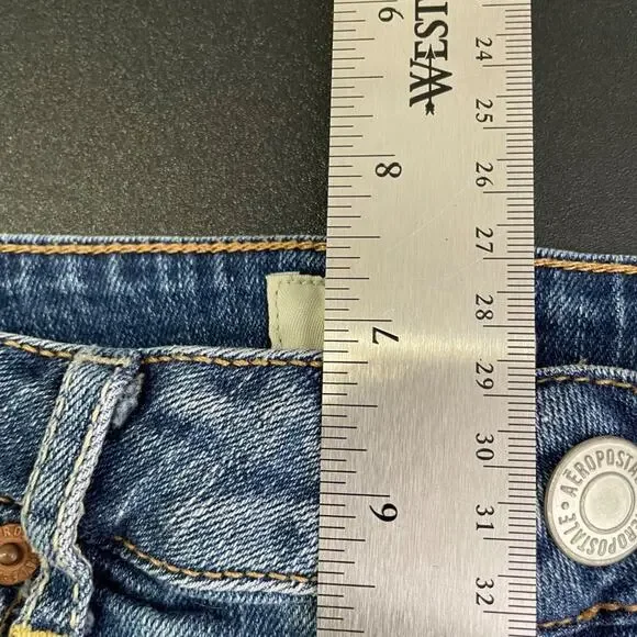 Aeropostale Womens Shorts Size 4 Denim Blue Distressed Casual Cutoff Jean - Picture 6 of 11